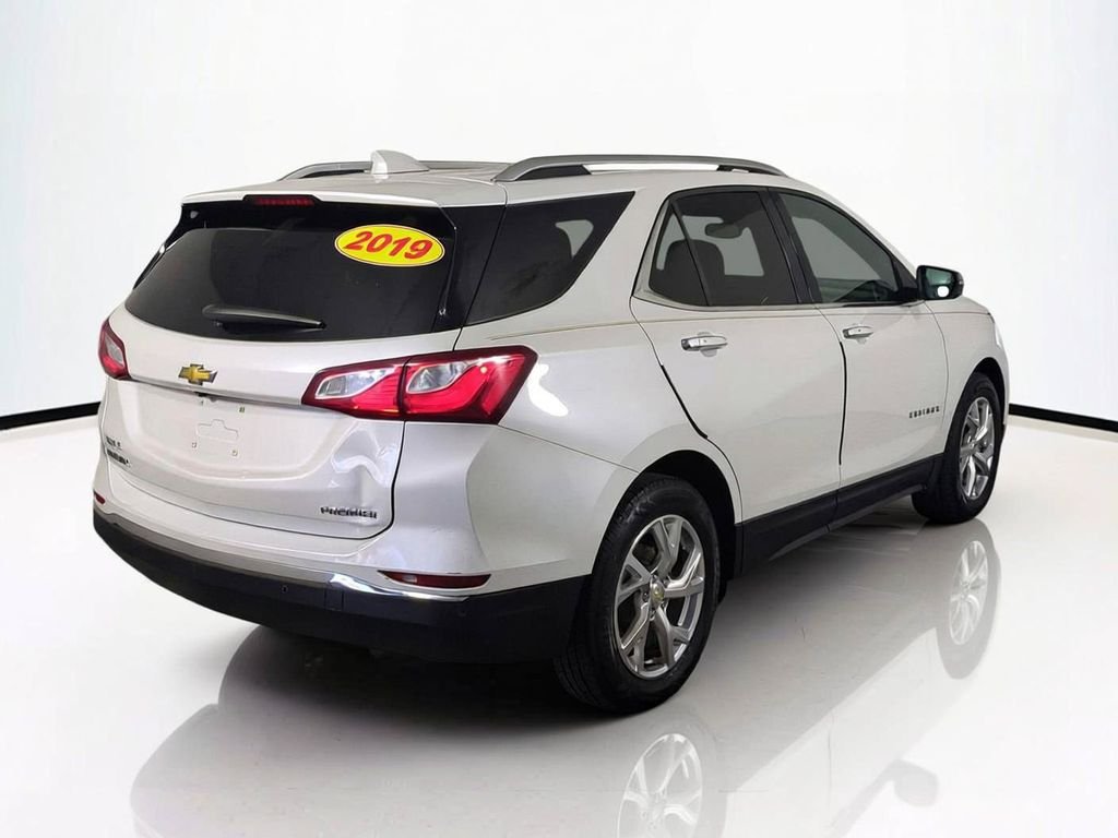 Used 2019 Beige Chevrolet Premier image 5