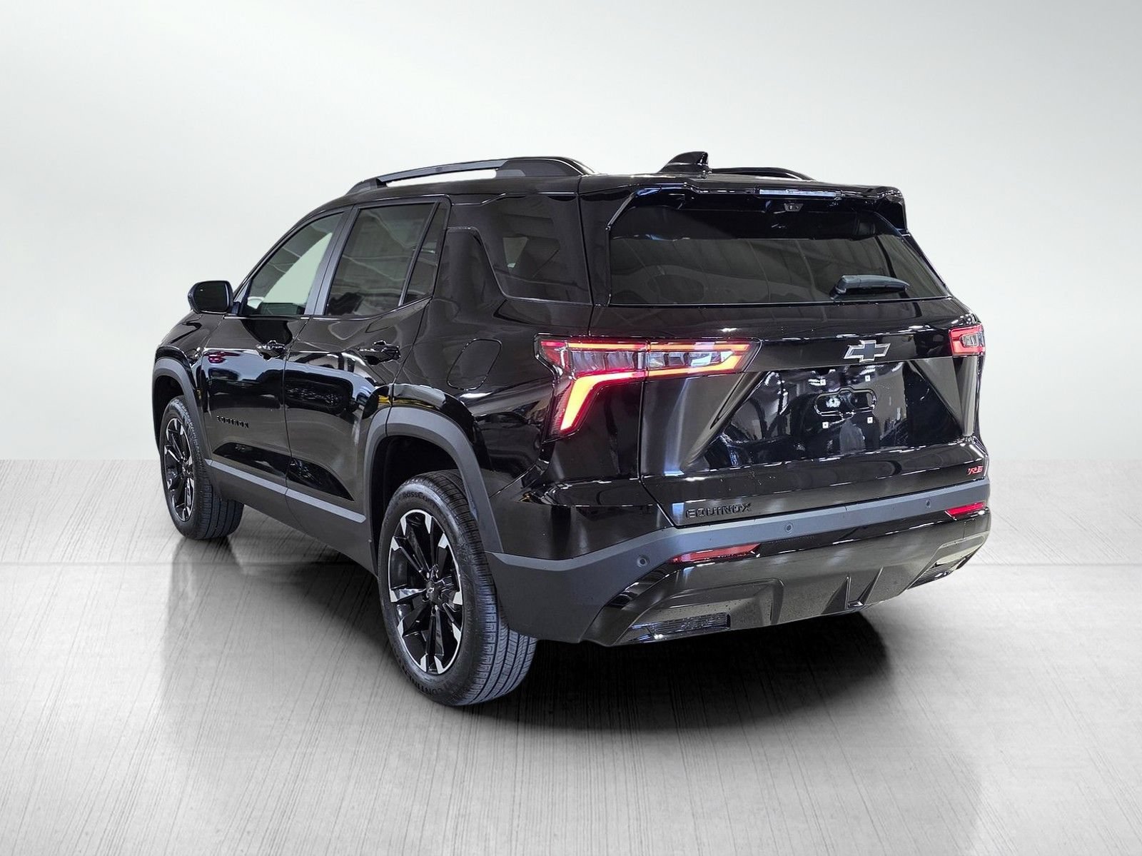 2027 Chevrolet Equinox RS - Photo 5