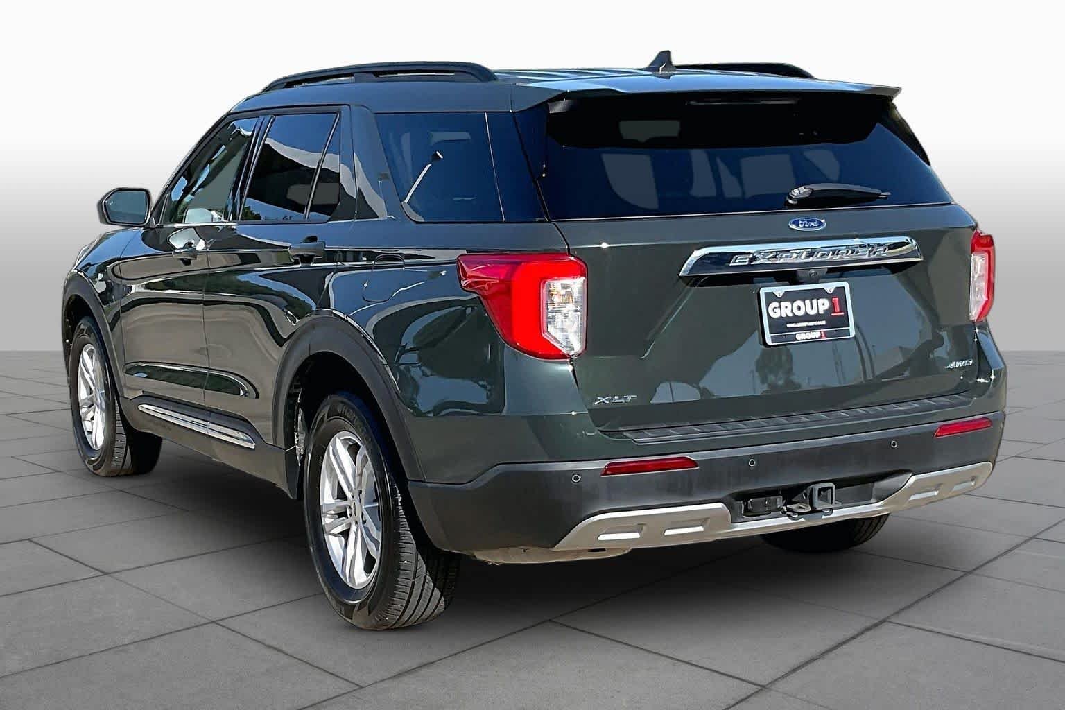 Used 2024 Forged Green Metallic Ford XLT image 12