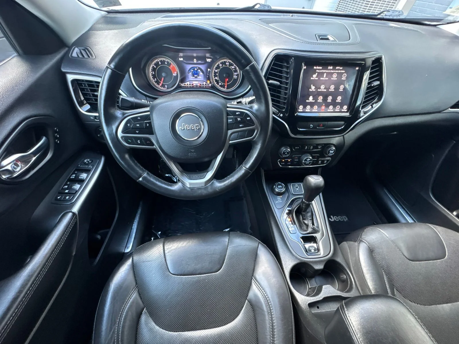 Used 2019 Bright White Clearcoat Jeep Limited image 21