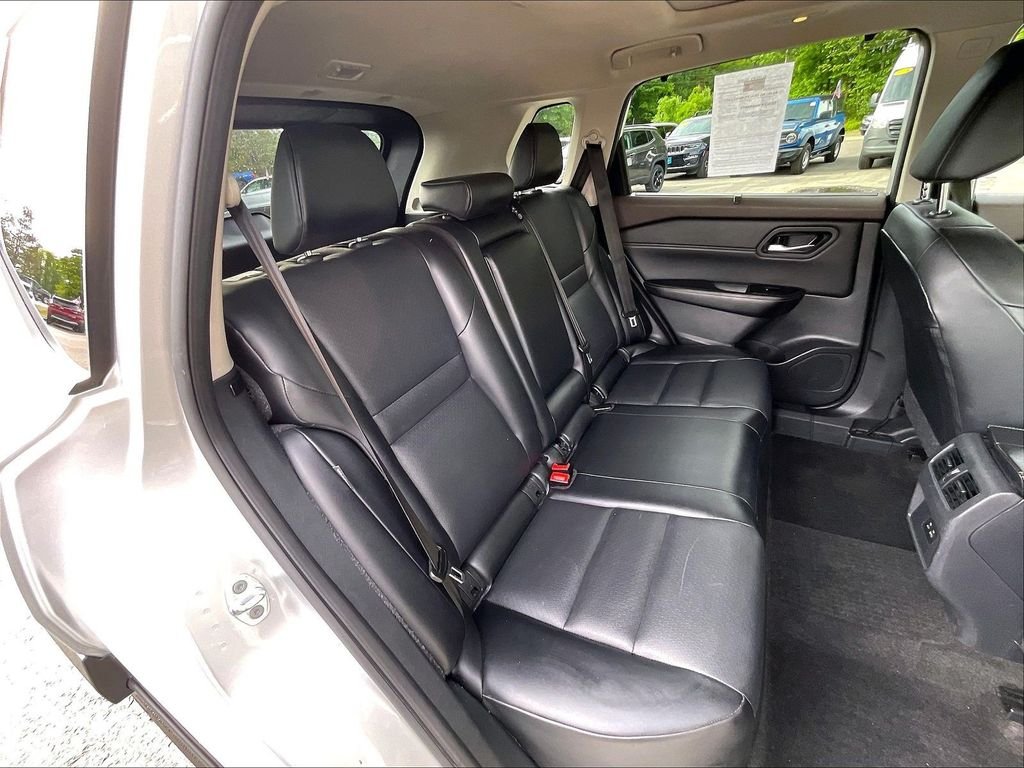 Used 2023 Silver Nissan SV image 19