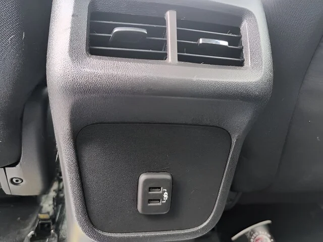Used 2020 Summit White Chevrolet LS image 24