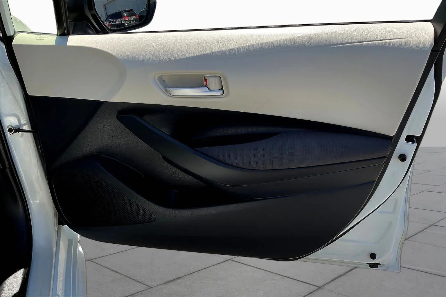 Used 2021 Super White Toyota LE image 22