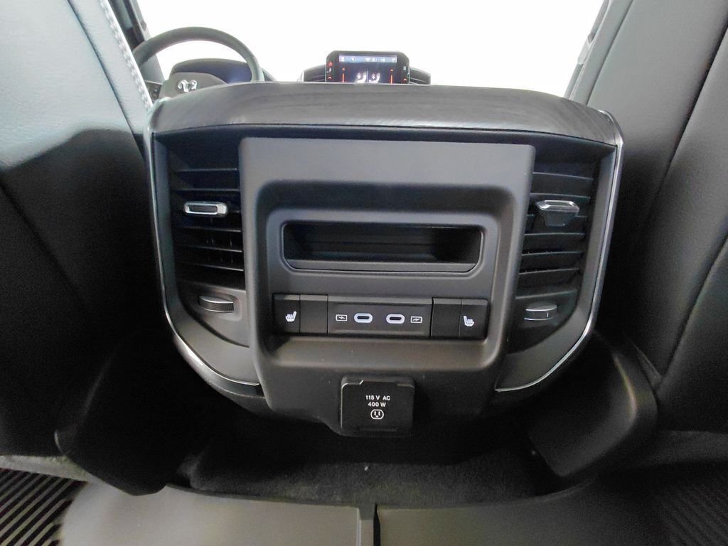 New 2026 Granite Crystal Metallic Clear-Coat Exterior Paint RAM Laramie image 18