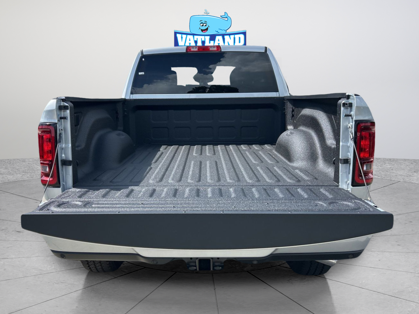 New 2026 Silver-Zynith Exterior Paint RAM Big Horn image 34
