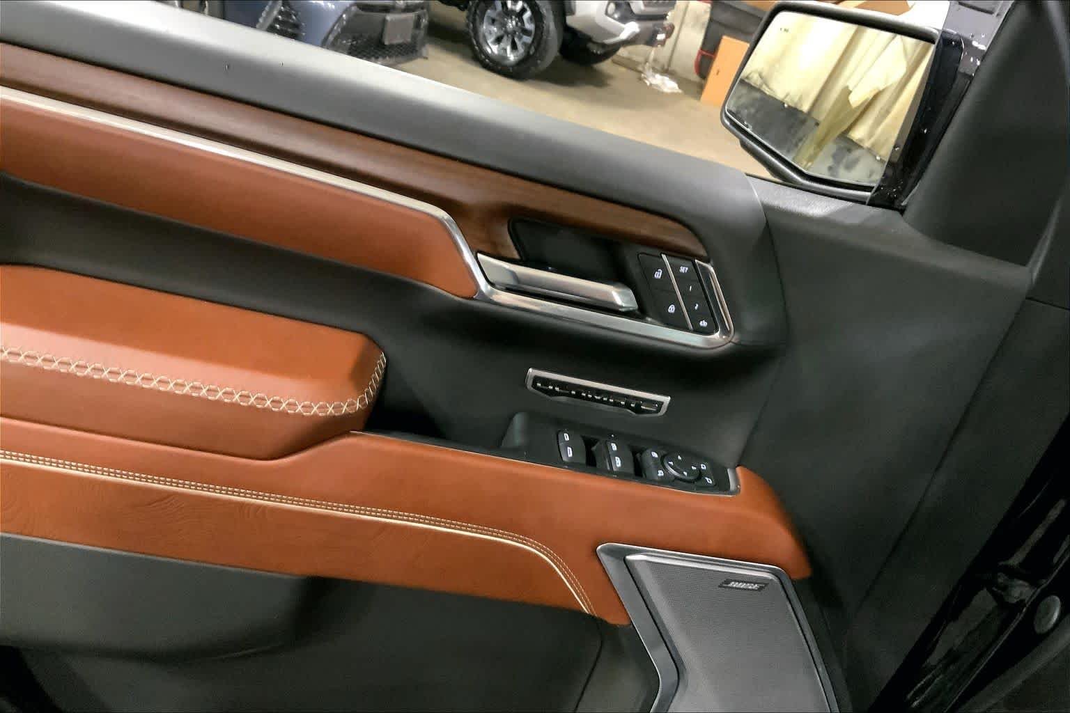 Used 2023 Onyx Black GMC Denali Ultimate image 36