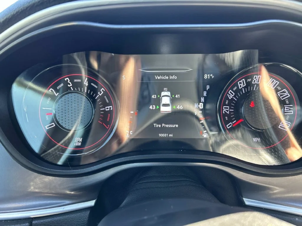 Used 2021 White Dodge SXT image 46