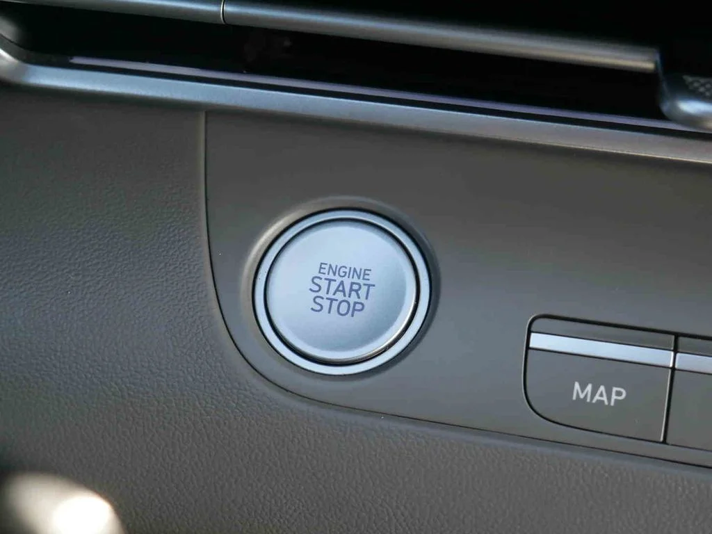 Used 2024 Silver Hyundai SEL image 25