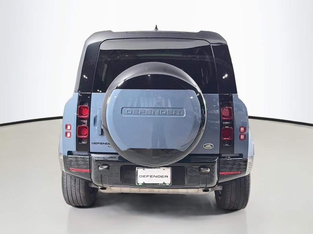 Certified Used 2023 Blue Land Rover X-Dynamic SE image 6