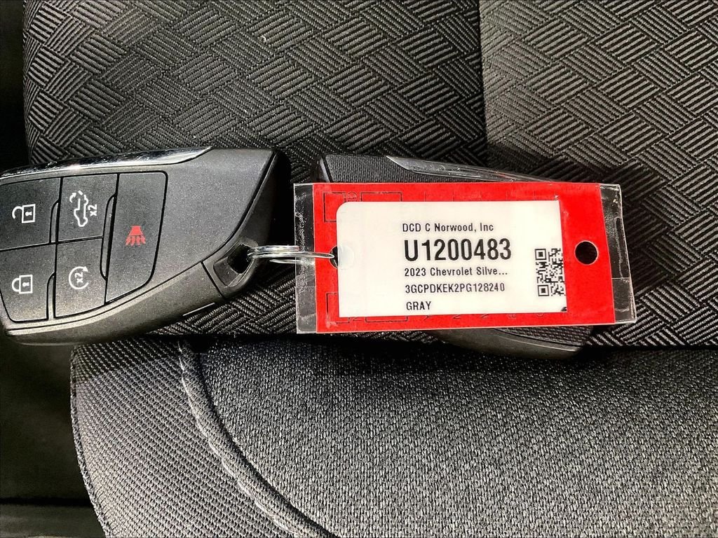 Used 2023 Gray Chevrolet LT image 30