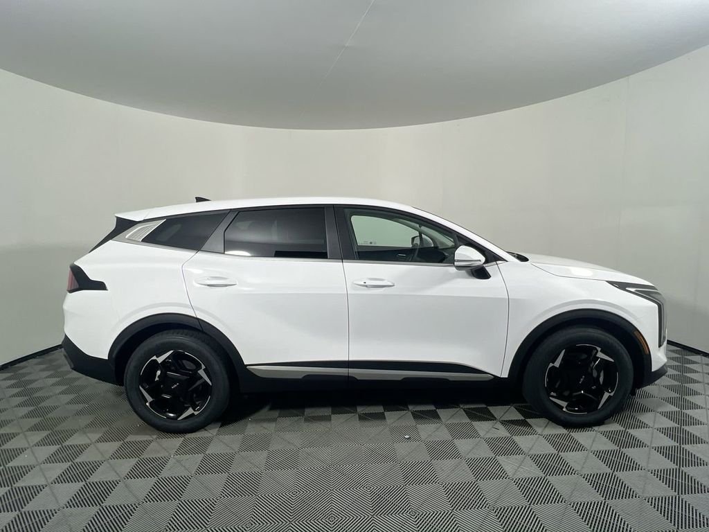 New 2026 Glacial White Pearl Kia EX image 2