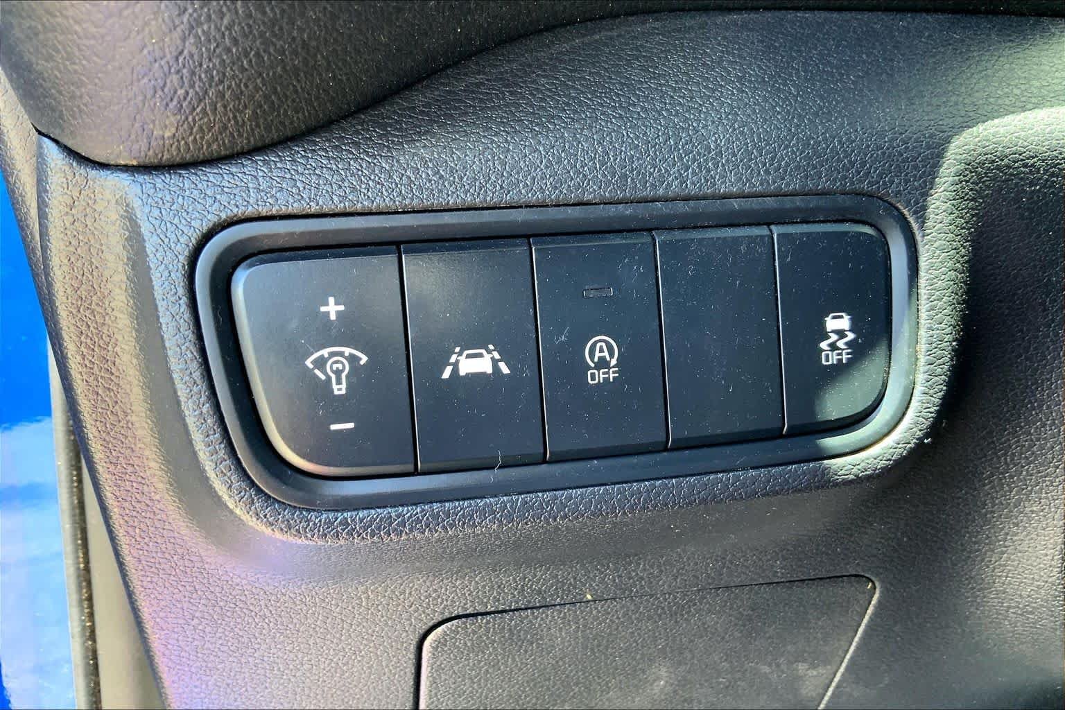 Used 2020 Neptune Blue Kia GT-Line image 28
