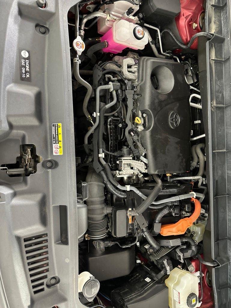 Used 2021 Pearl Toyota Platinum image 26
