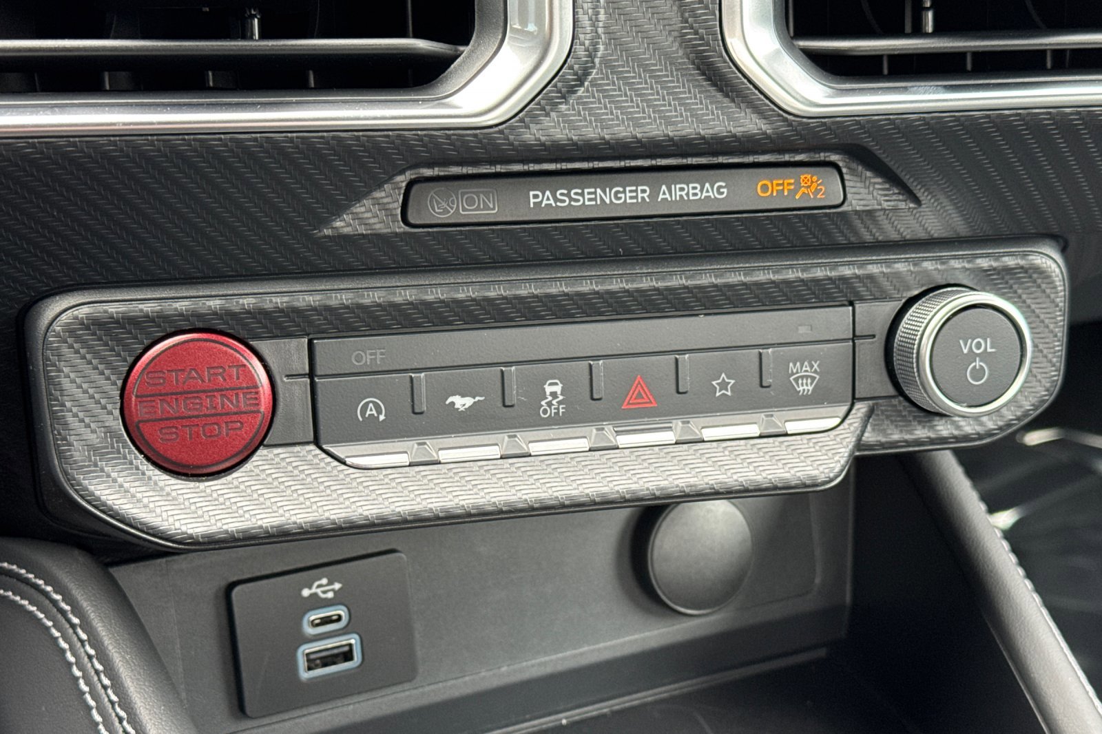Used 2026 Oxford White Ford GT Premium image 20
