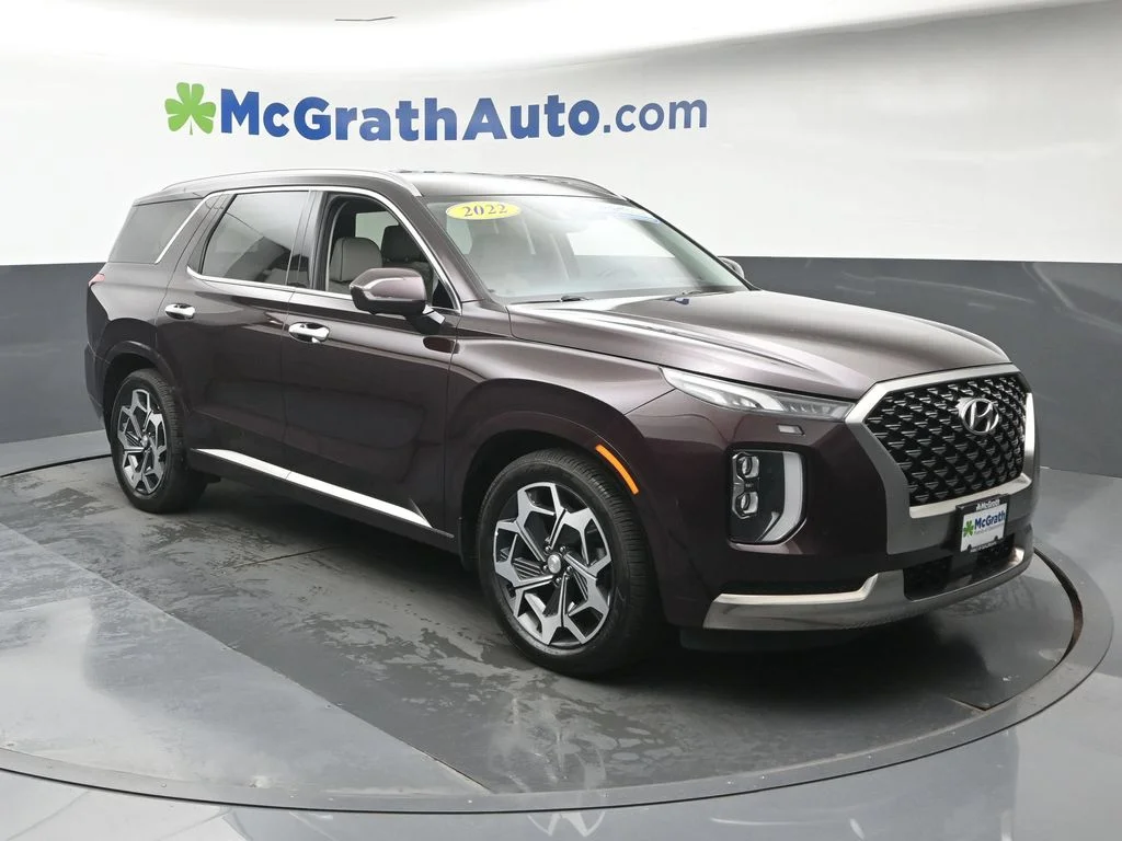 Used 2022 Red Hyundai Calligraphy image 2