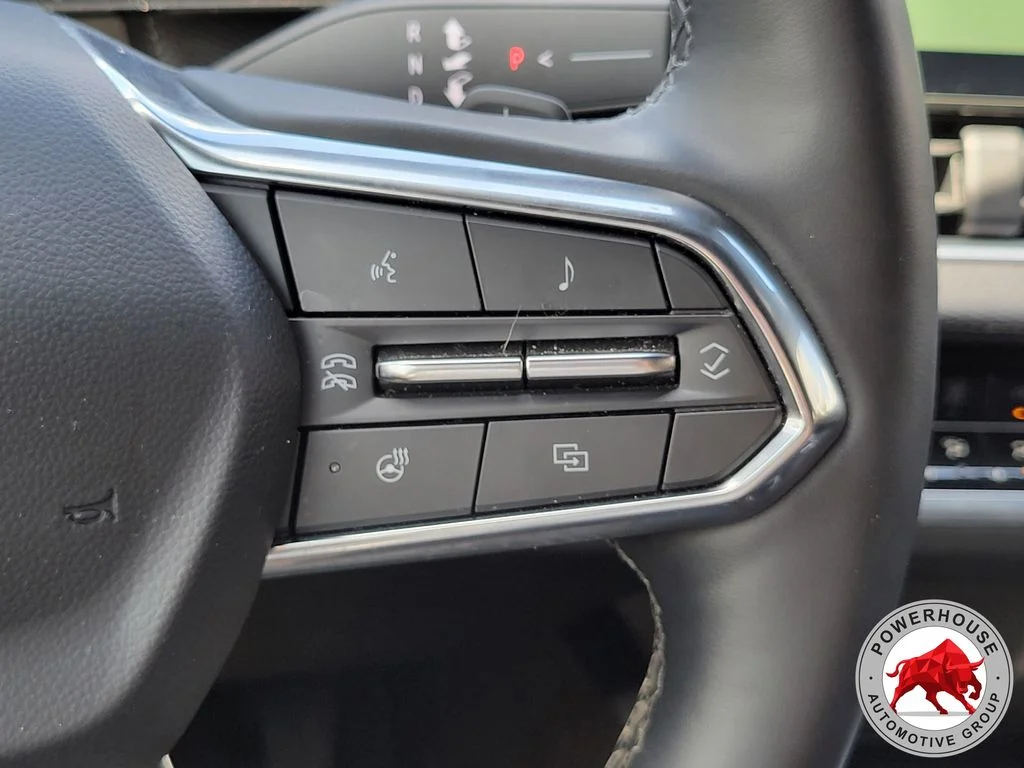 Used 2025 Green Chevrolet LT image 29