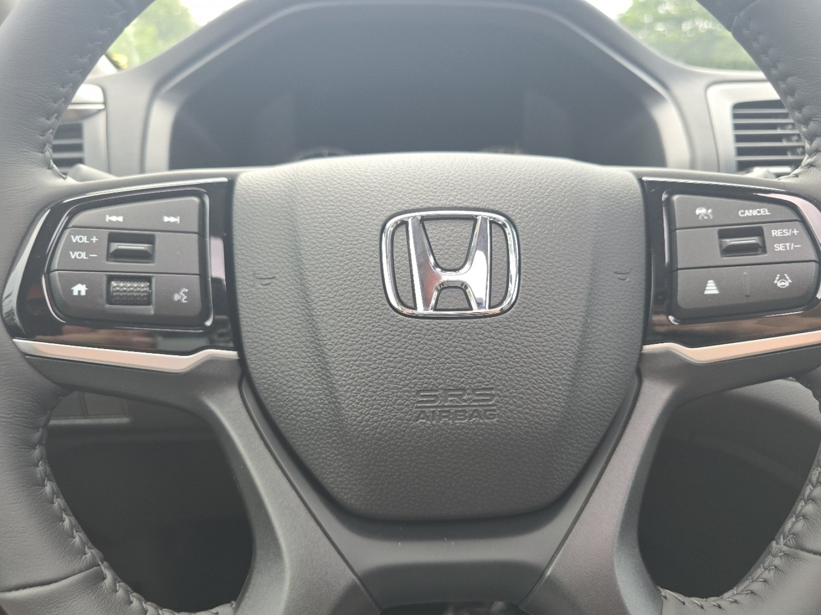 New 2026 Solar Silver Metallic Honda EX-L image 25
