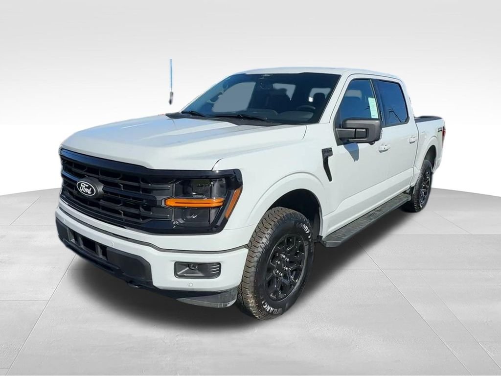 New 2026 White Ford XLT image 4