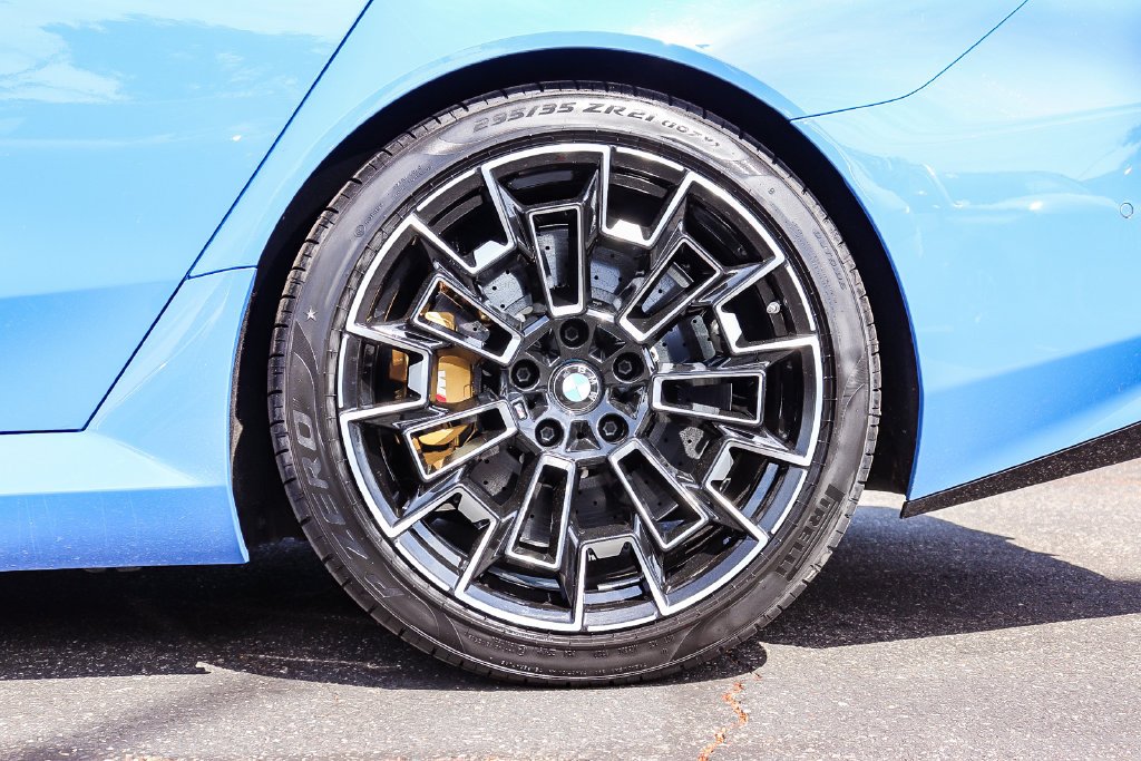 Used 2025 Santorini Blue BMW Base image 8