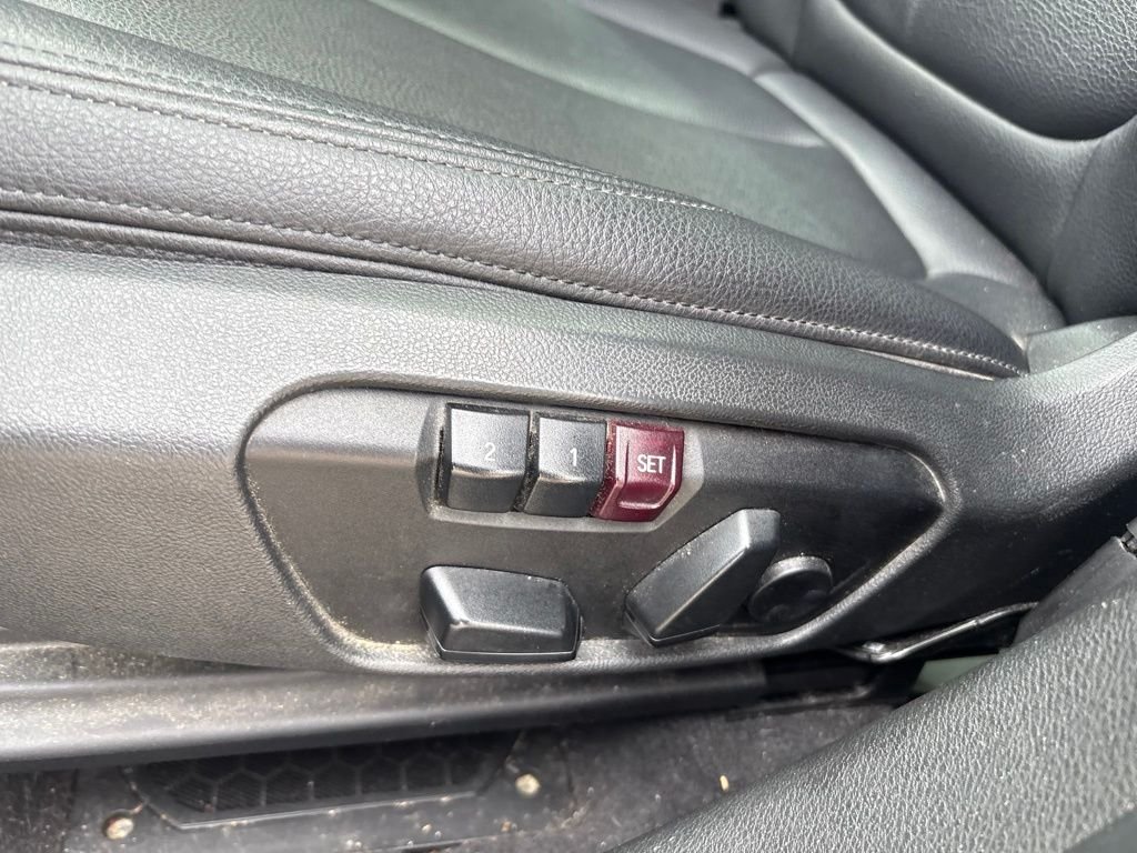 Used 2016 Jet Black BMW xDrive28i image 10