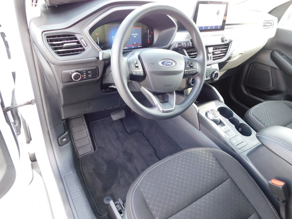 Used 2025 Oxford White Ford Active image 13