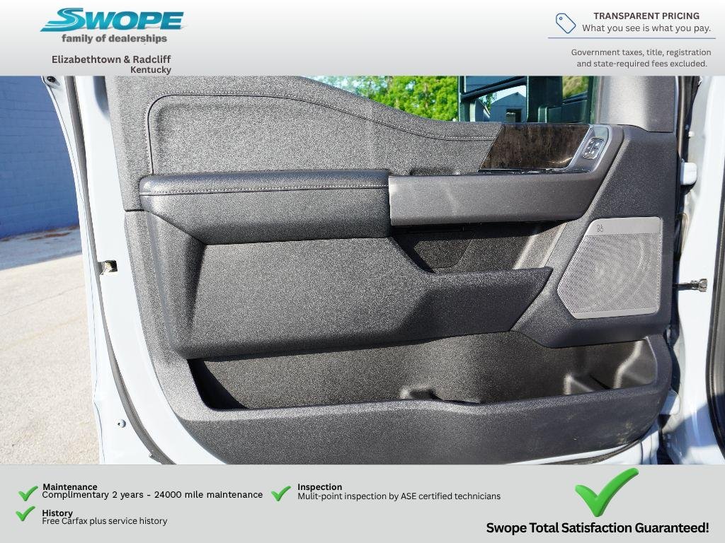 Used 2025 Glacier Gray Metallic TriCoat Ford LARIAT image 18