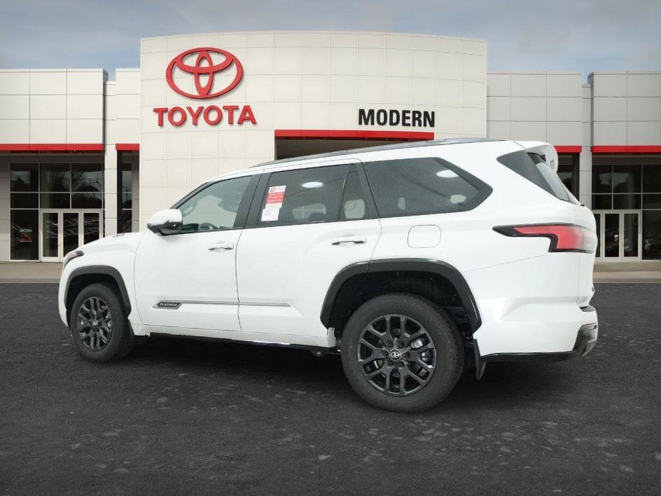 New 2026 Wind Chill Pearl Toyota Platinum image 14