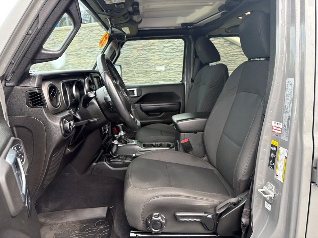 Used 2022 Gray Jeep Unlimited Sport S image 10