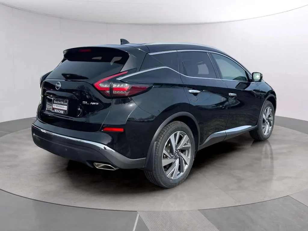 Used 2021 Magnetic Black Pearl Nissan SL image 5