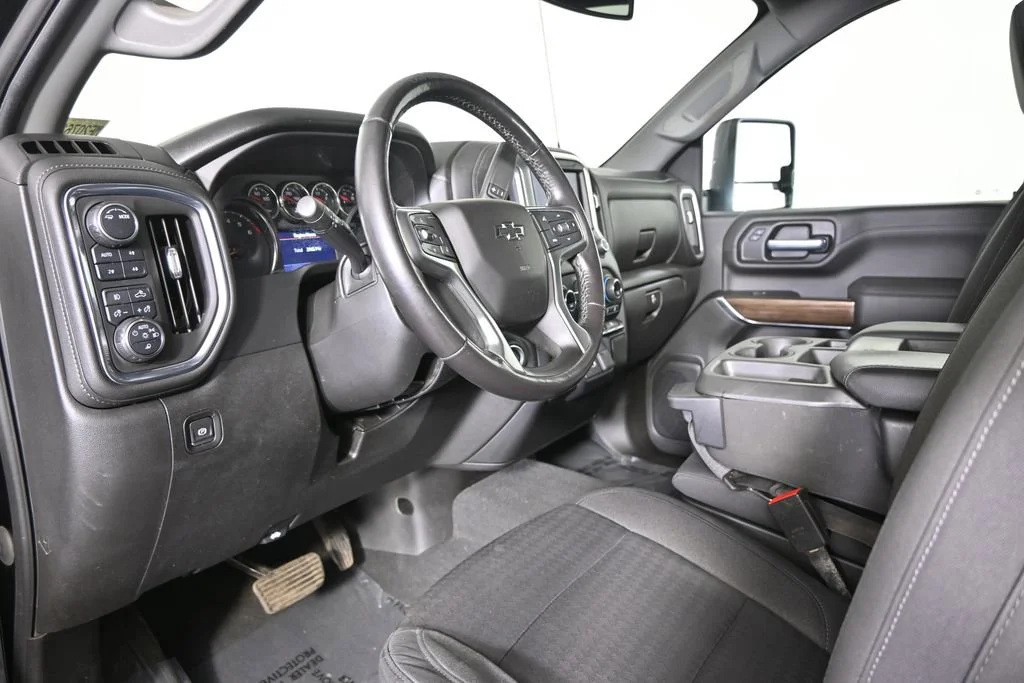 Used 2021 Black Chevrolet LT image 22