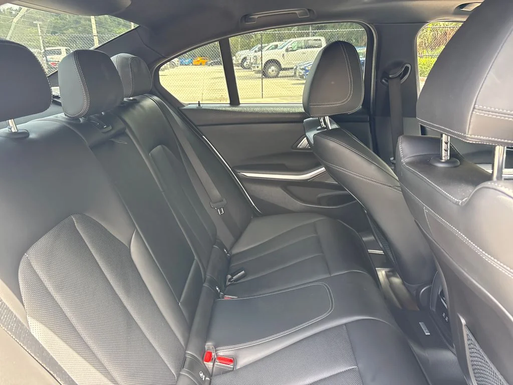 Used 2022 White BMW M340i image 30