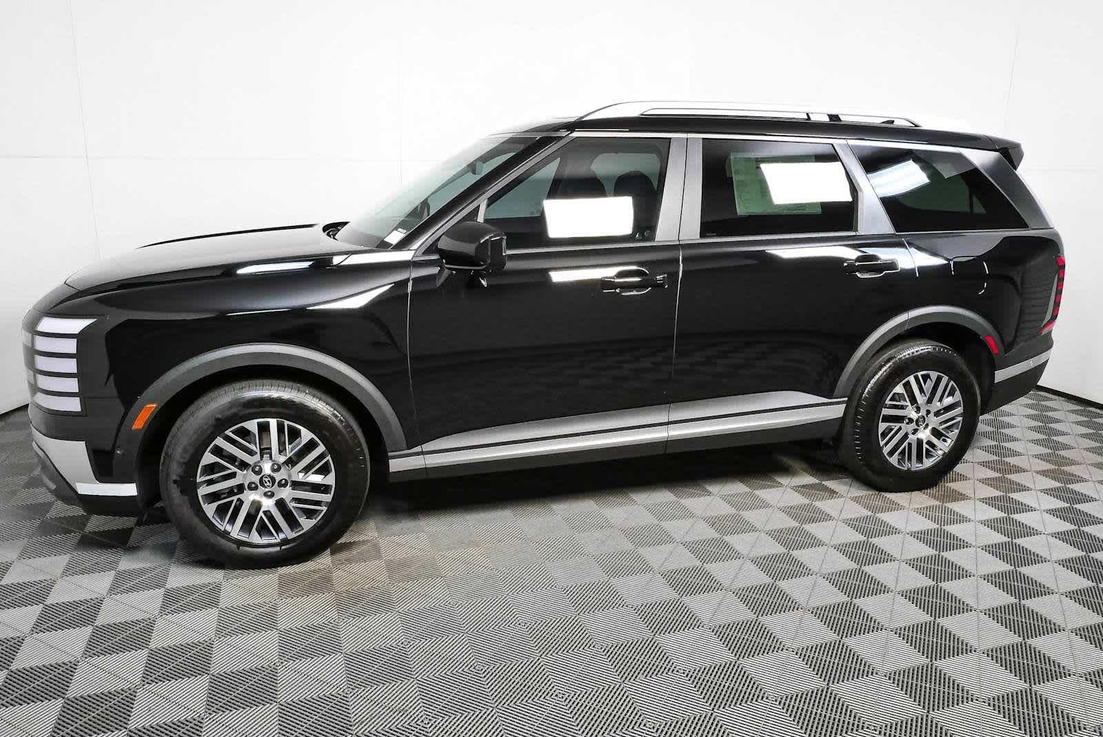 New 2026 Abyss Black Pearl Hyundai SEL Premium FWD image 6