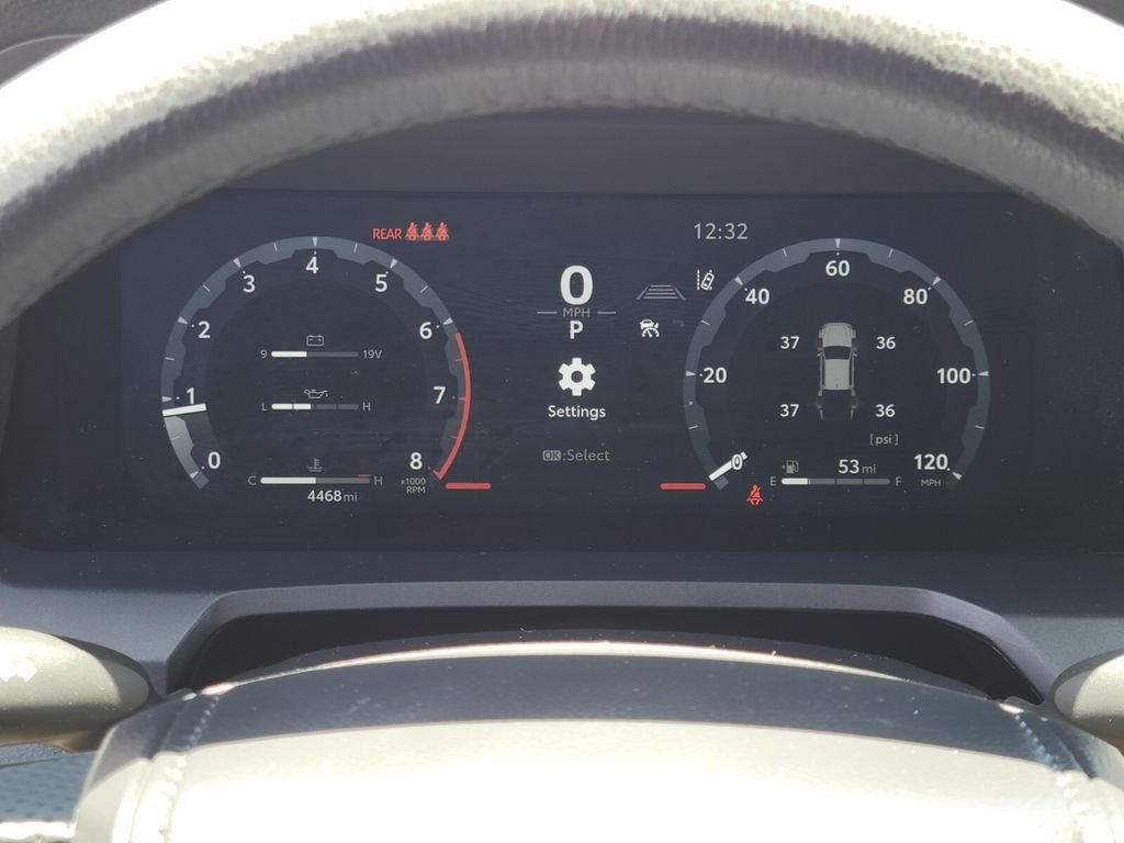 Used 2025  Toyota  image 20