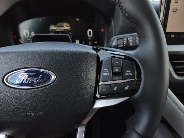 New 2027 Avalanche Gray Ford Platinum™ image 42