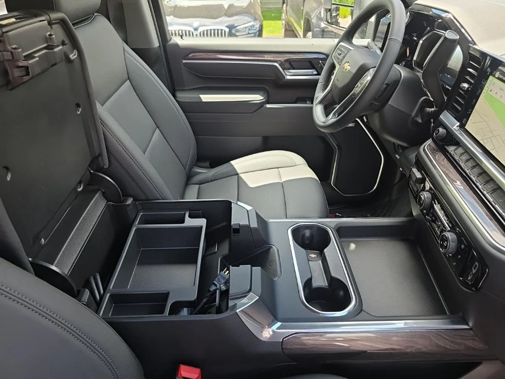 2026 Chevrolet Silverado 3500 HD LTZ - Photo 24