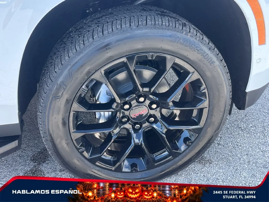 New 2026 Glacier White Tricoat GMC Denali image 22