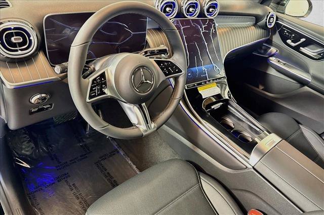 New 2026 Black Mercedes-Benz GLC 300 image 39