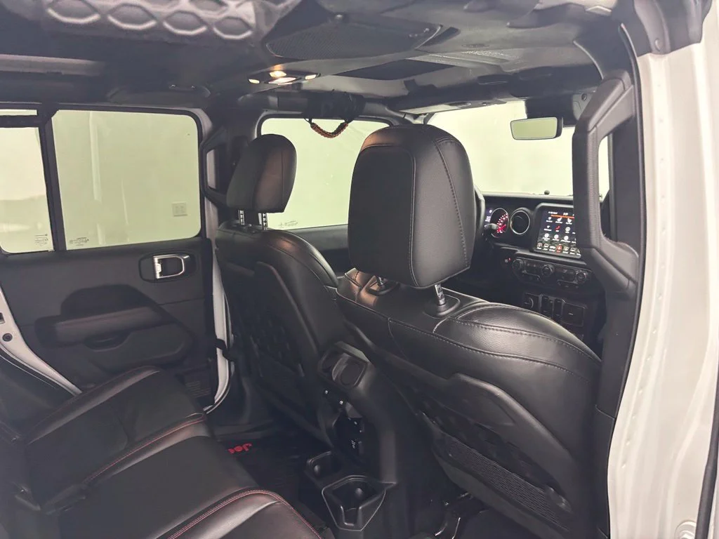 Used 2020 White Jeep Rubicon image 39