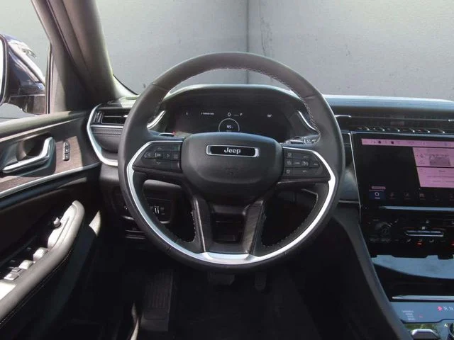 Used 2025 Bright White Clearcoat Jeep Limited image 24