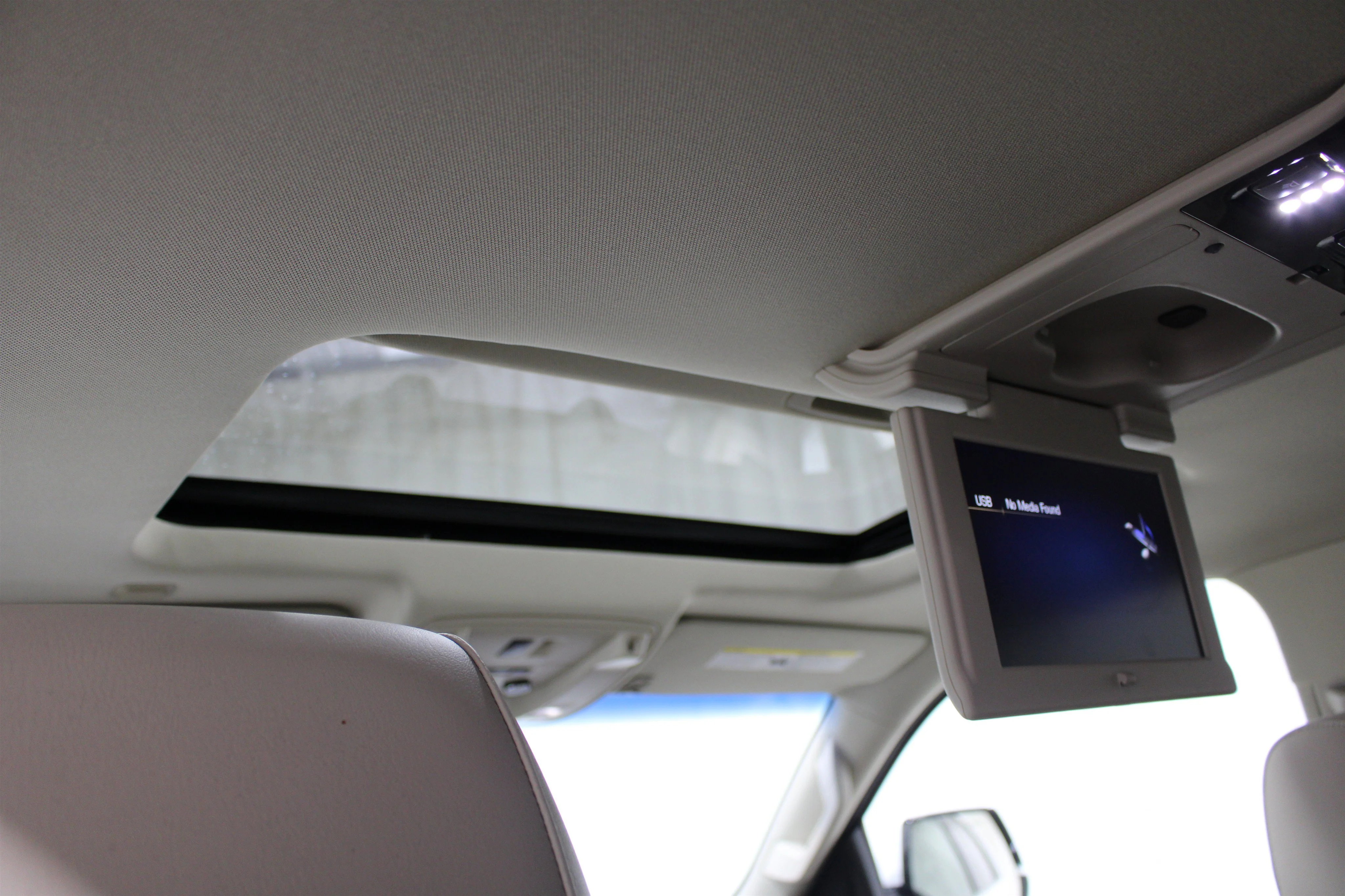 2016 Cadillac Escalade Luxury - Photo 21