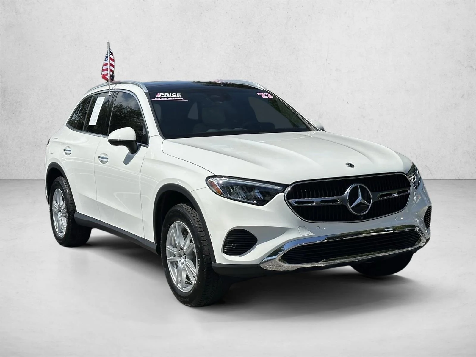 Used 2023 Polar White Mercedes-Benz GLC 300 image 3