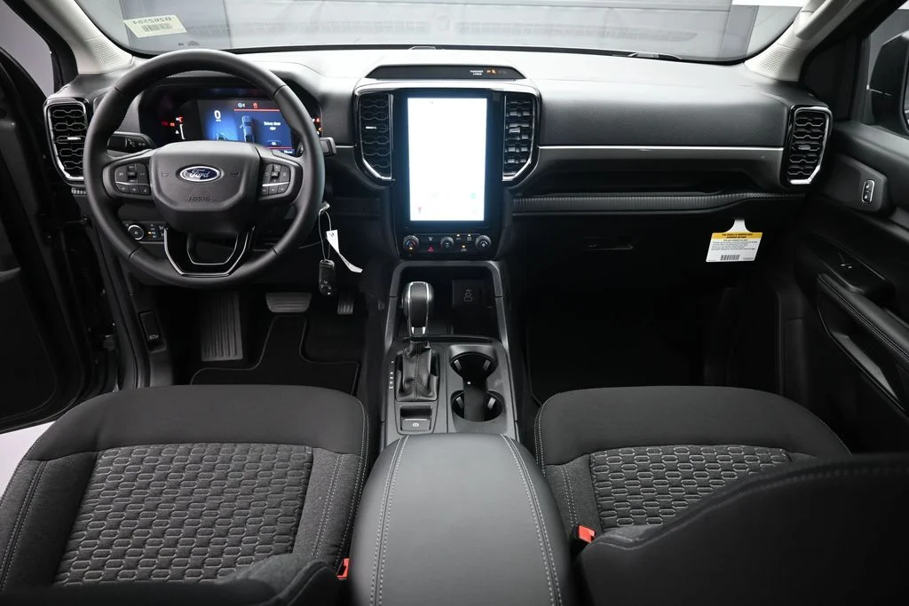 New 2026 Carbonized Gray Metallic Ford XLT image 18