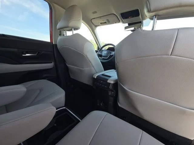 Used 2025 Red Toyota XLE image 17