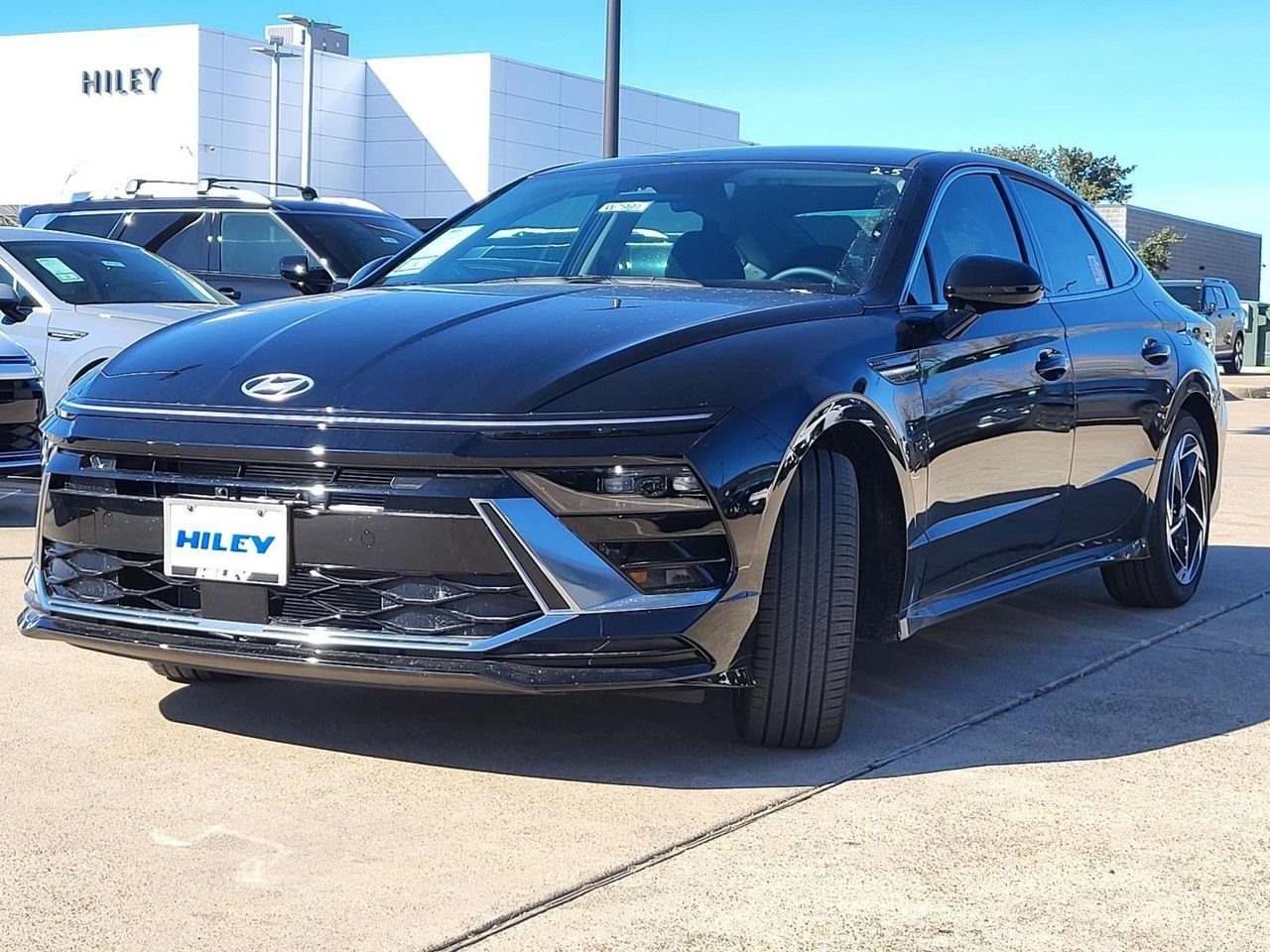 New 2026 Abyss Black Hyundai SEL Sport image 2