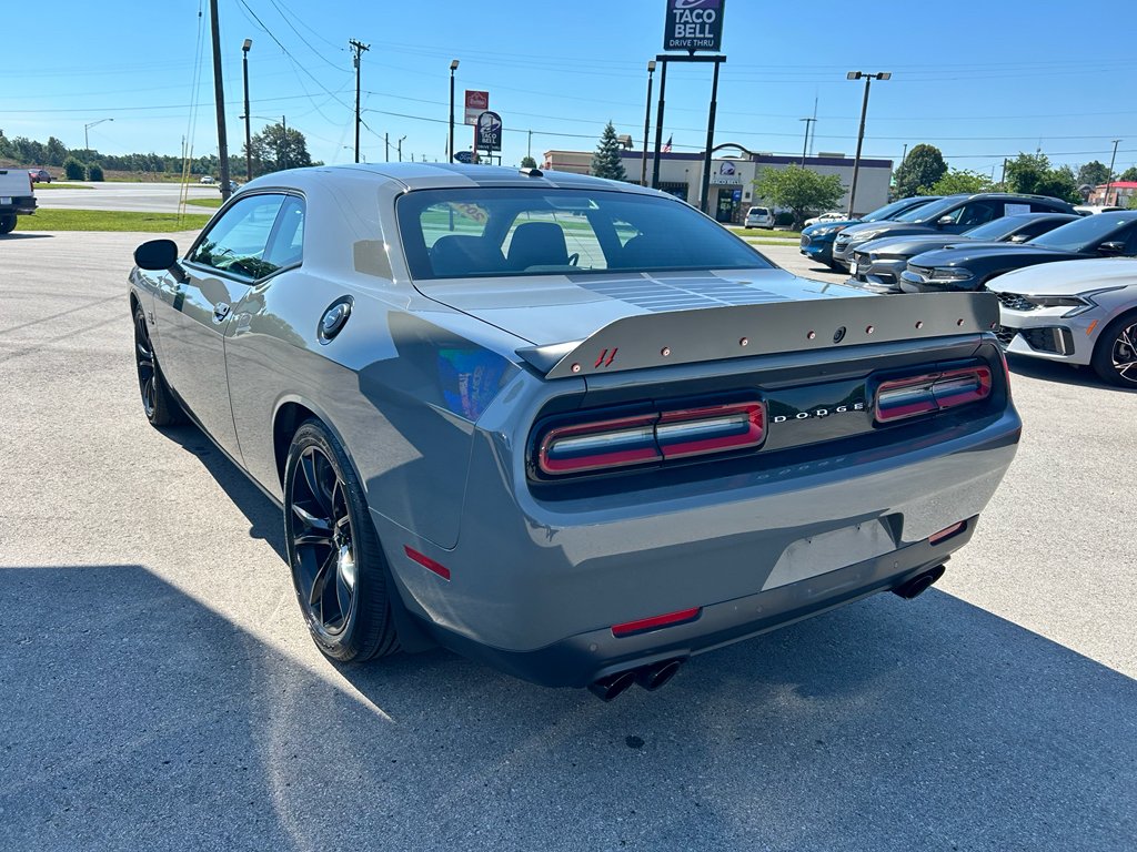 Used 2018 Destroyer Gray Clearcoat Dodge R/T image 6