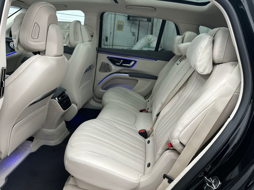 New 2027 Black Mercedes-Benz EQS 400 image 22