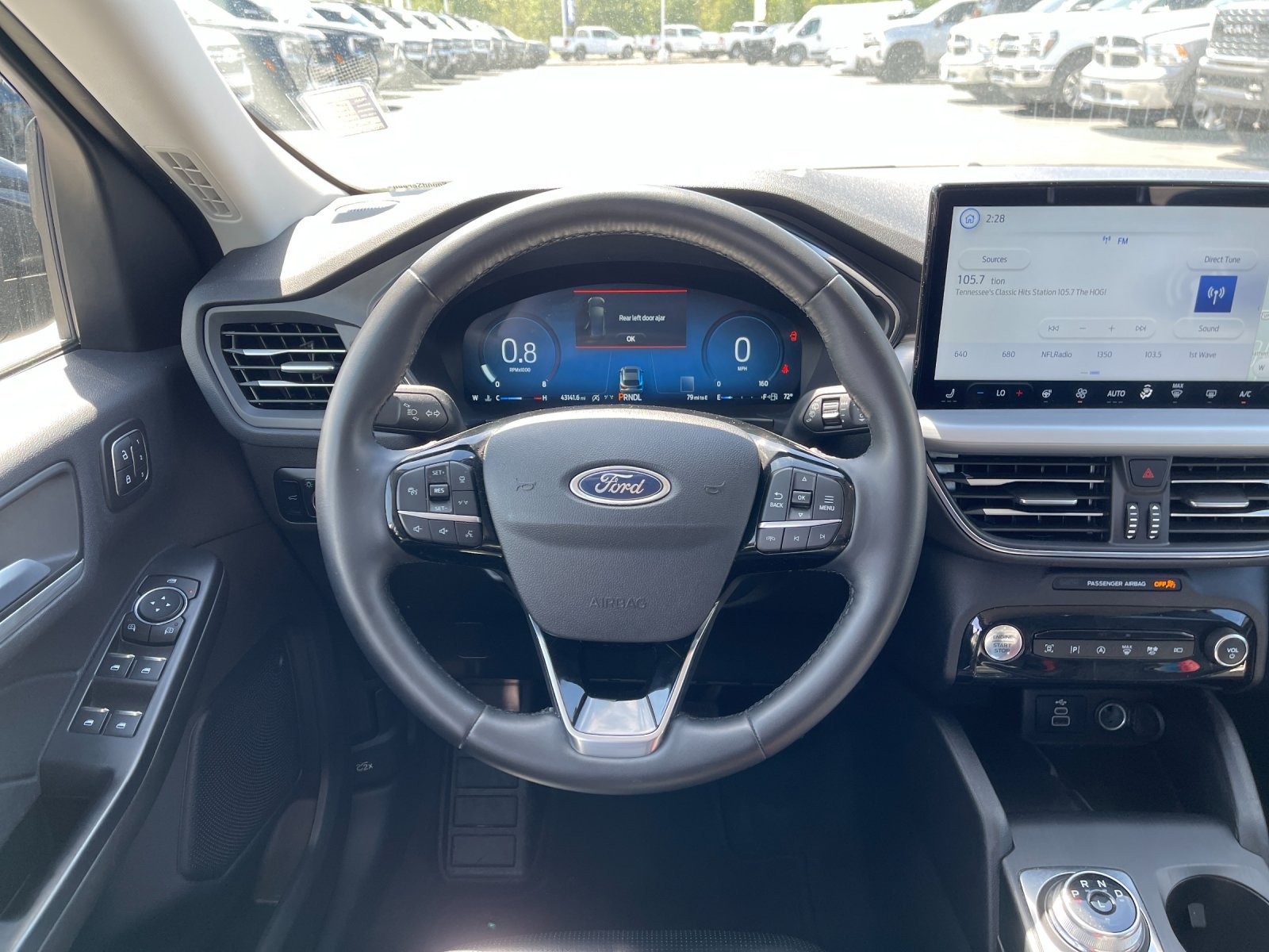 Used 2024  Ford Platinum image 16