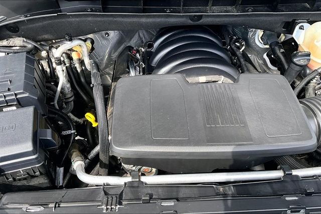 Used 2023 White GMC Denali image 35