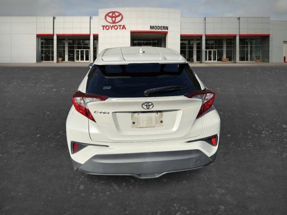 Used 2021 Blizzard Pearl Toyota XLE image 15