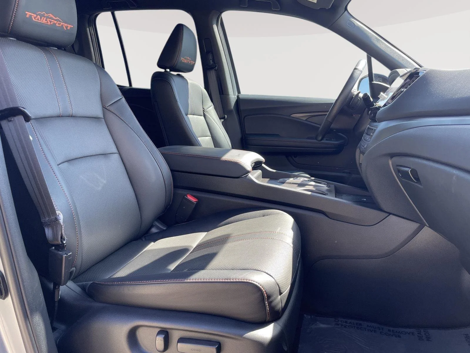 Used 2025 Solar Silver Metallic Honda TrailSport image 4